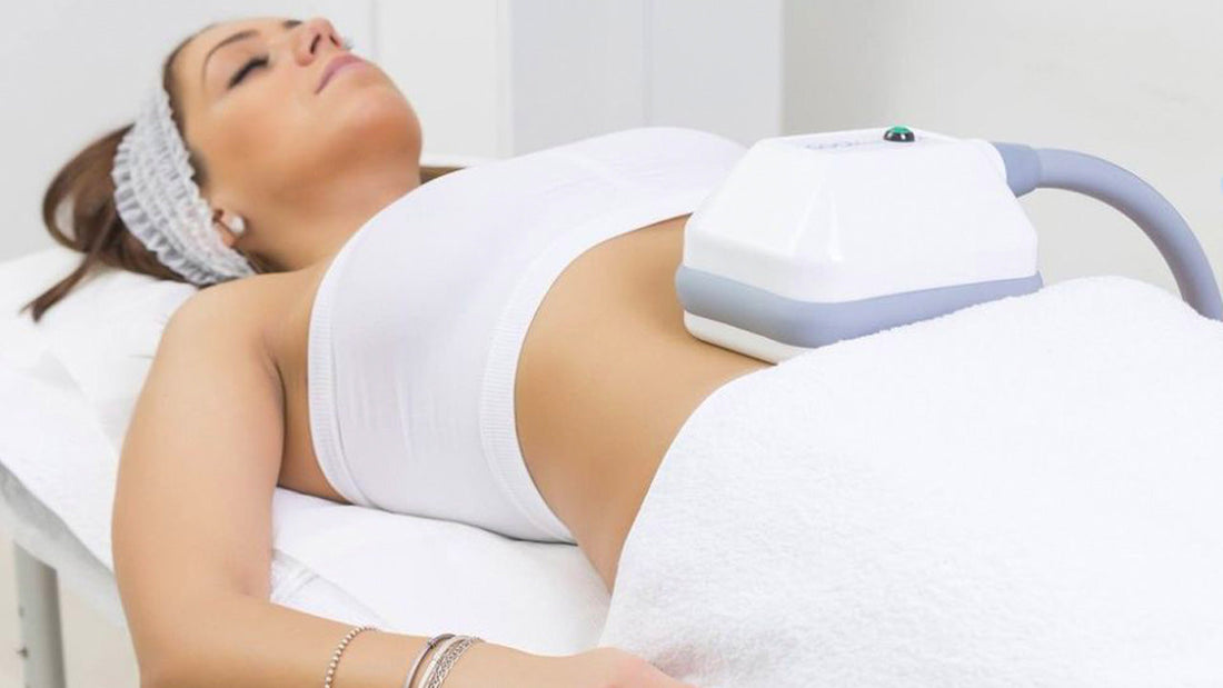 Fat Freeze vs Liposuction: Why Non-Invasive CoolTech FatFreeze Is the Smarter Choice